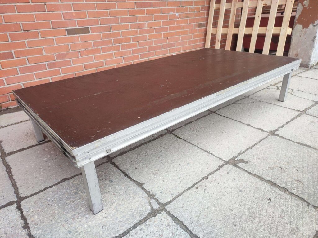Naudotos scenos pakylos Mott 2x1m
